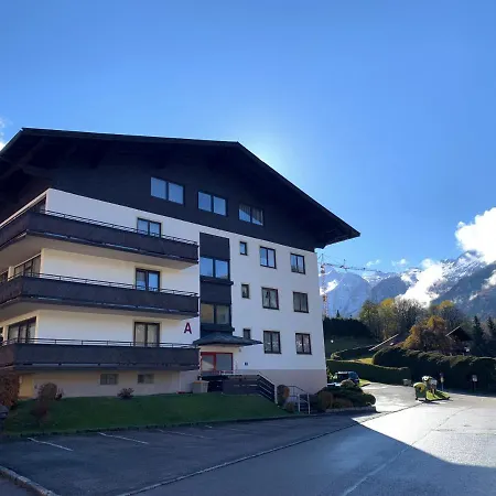 Bebette - Austrian Alpine Getaways