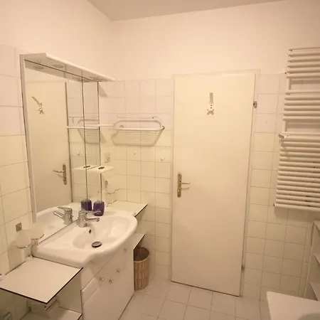 Bebette - 1 Bedroom- Austrian Alpine Getaways